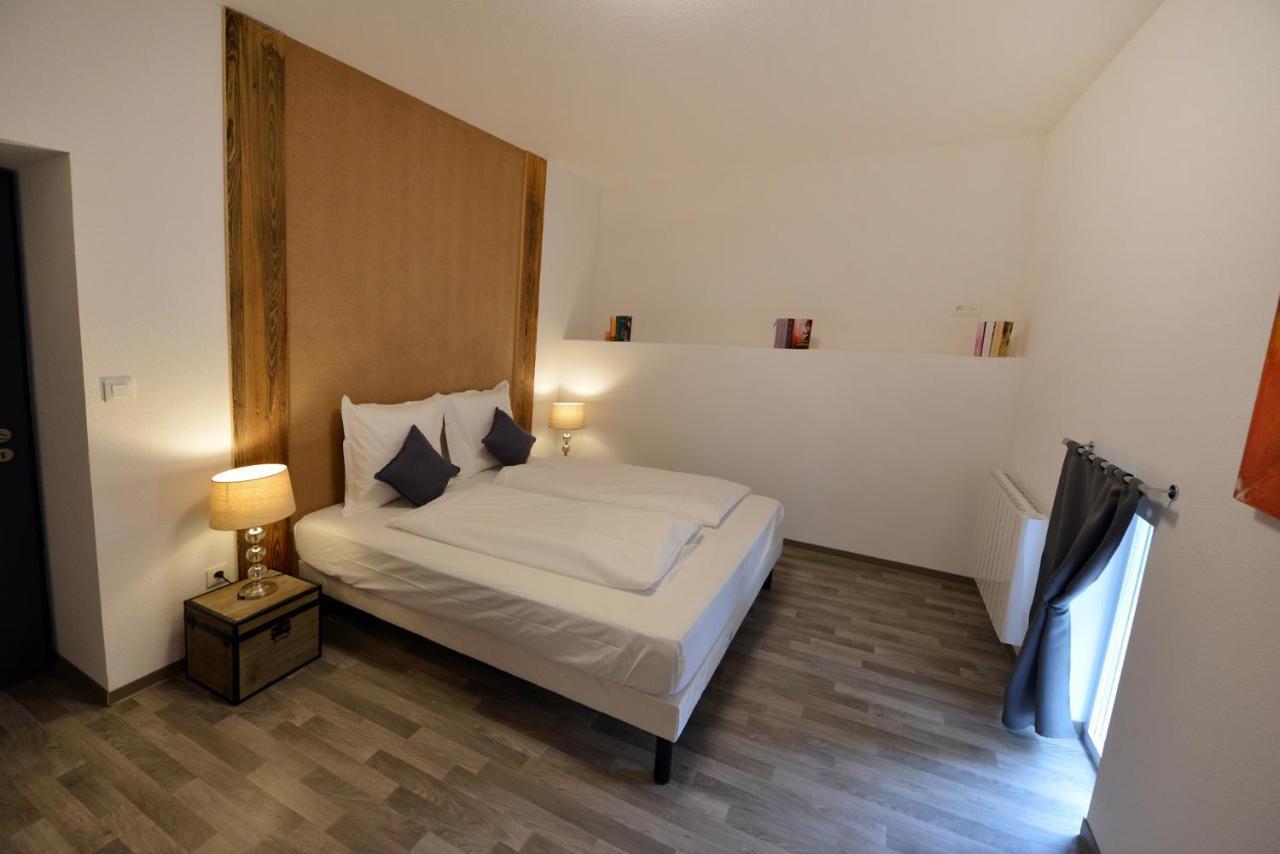 Gites Au Chateau Fleuri Eguisheim Kamer foto